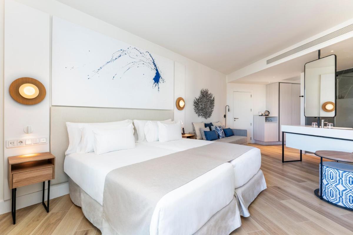 Cama o camas de una habitación en Barceló Playa Blanca