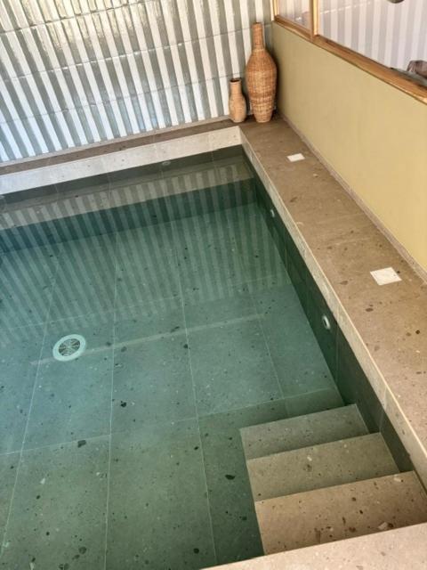Piscine de l'établissement Hotel Riva Beach ou située à proximité