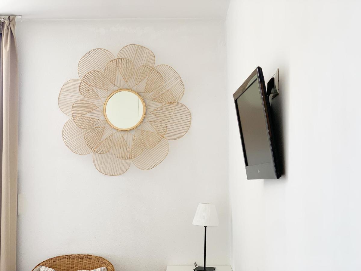 Habitación céntrica con Aire Acondicionado Baño privado Nevera - Housity