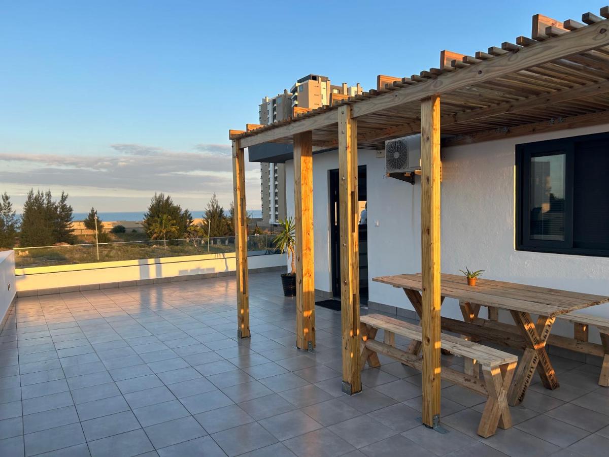 Coastal Beach Apartments - Hizvo