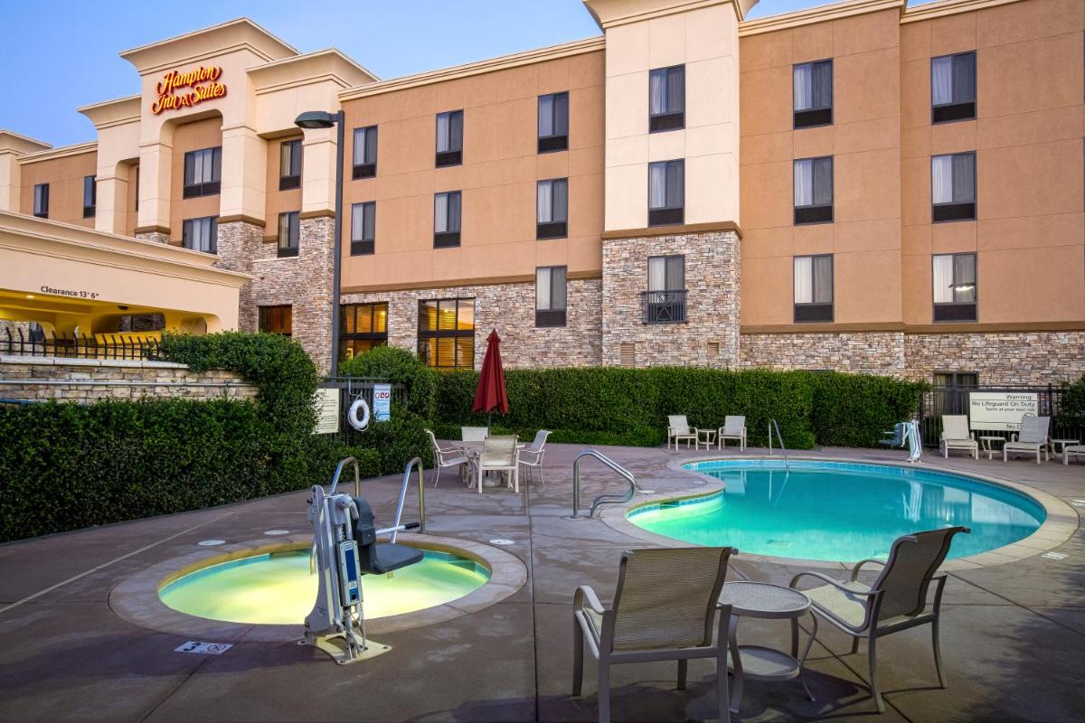 Hampton Inn & Suites Sacramento-Elk Grove Laguna I-5 - Housity