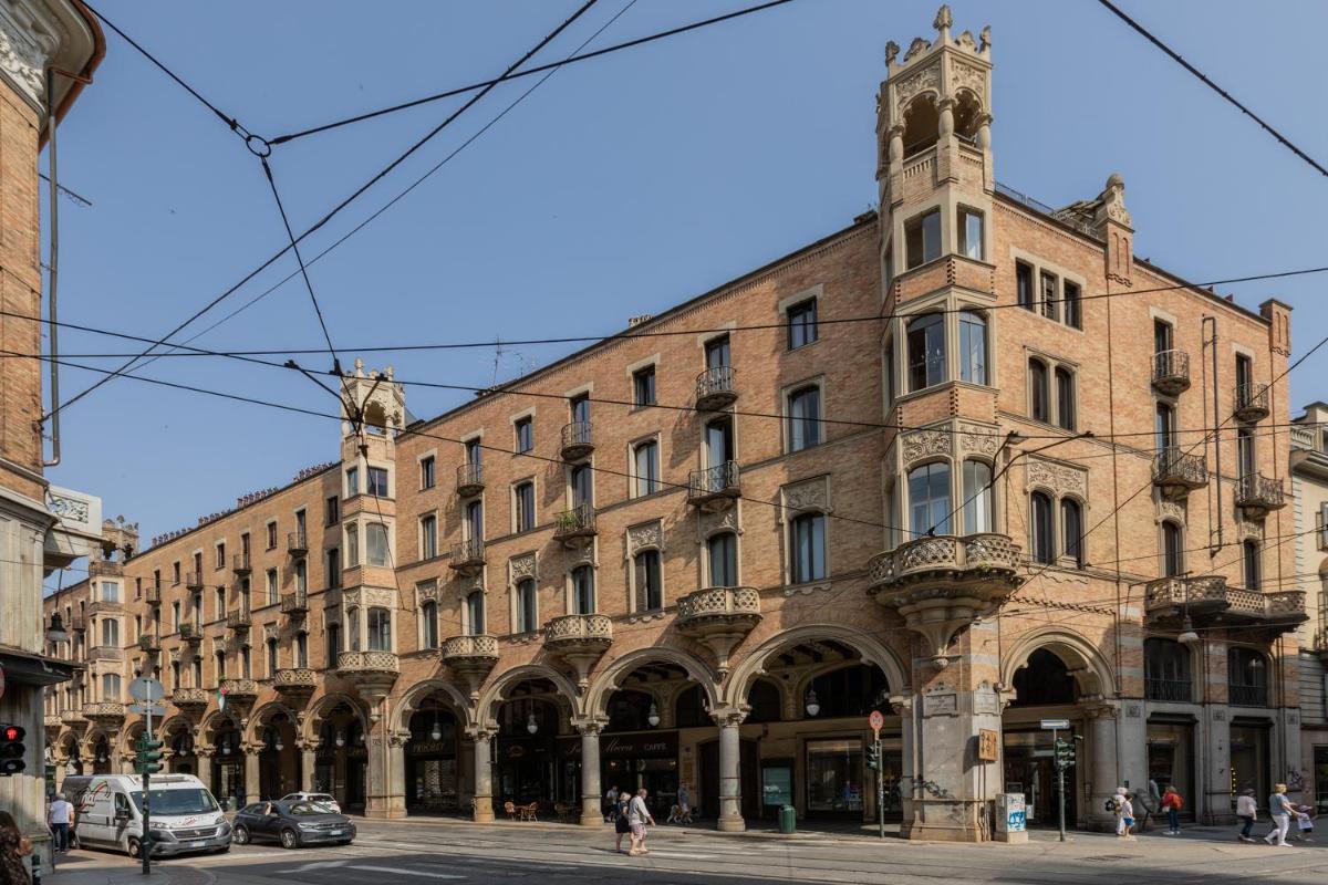 Mansarda in Bianco by Wonderful Italy - Housity