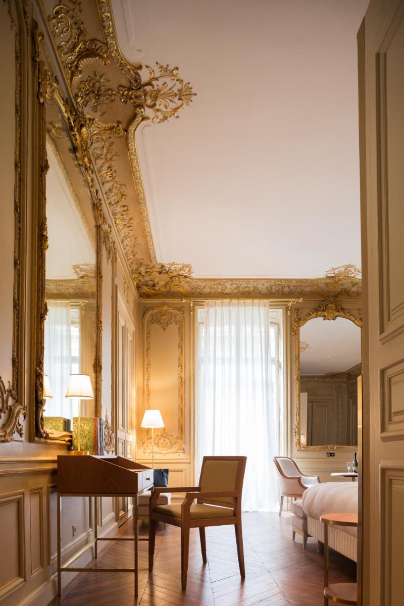 Coin salon dans l'établissement Hôtel Alfred Sommier