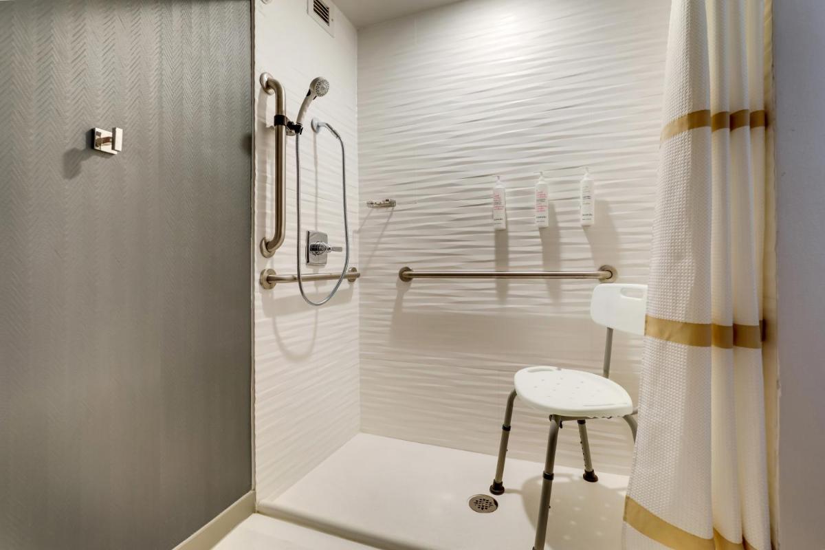 Mobile Marriott - Housity