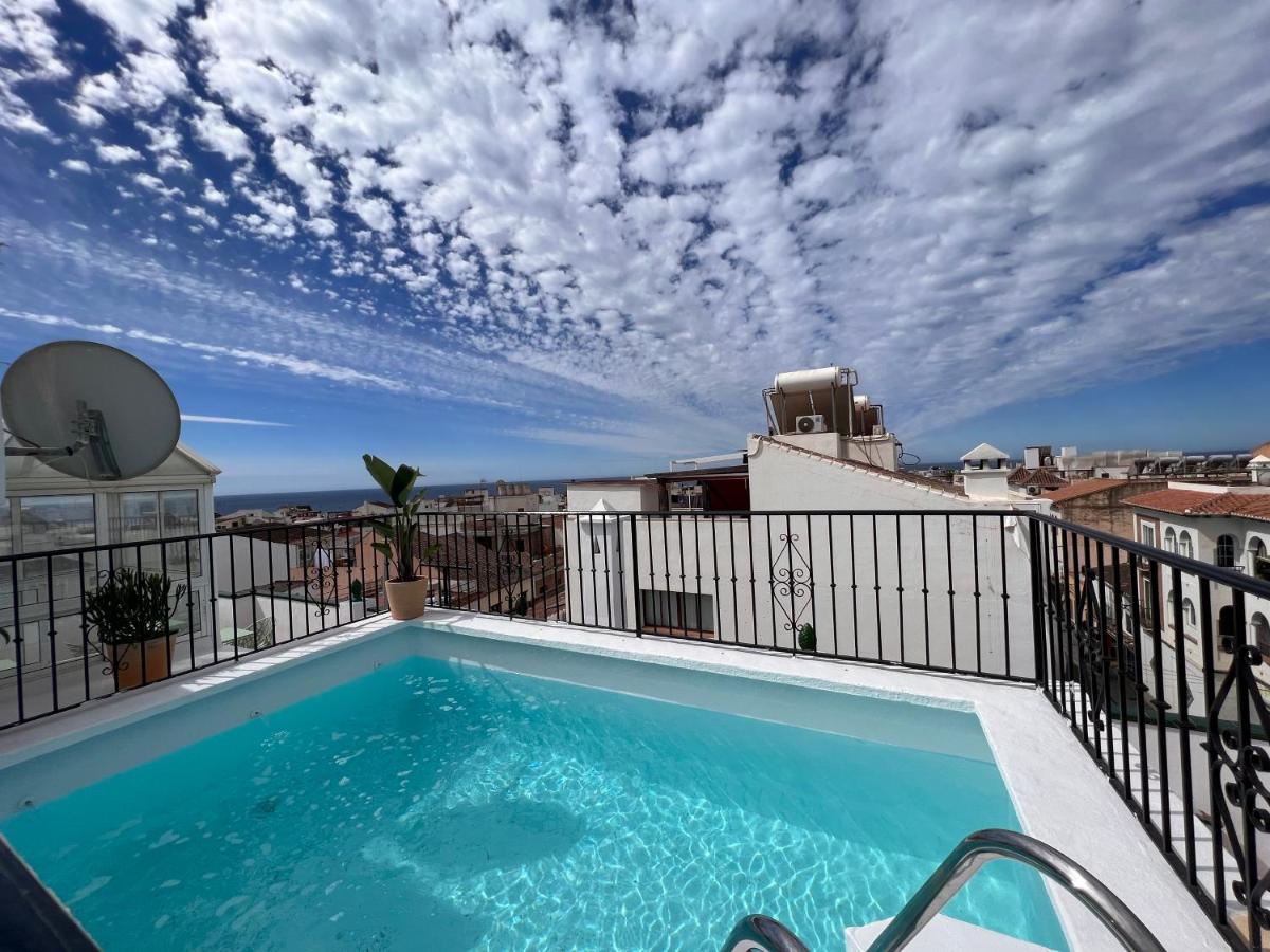 Naim Guest House Nerja - Housity
