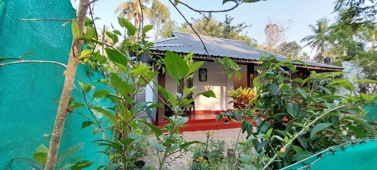 Marari Aleena Home stay - Housity