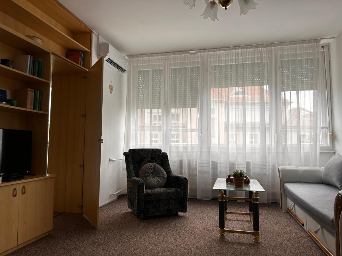 Cozy Apartment in the City Centre Next to Dóm Square - Housity