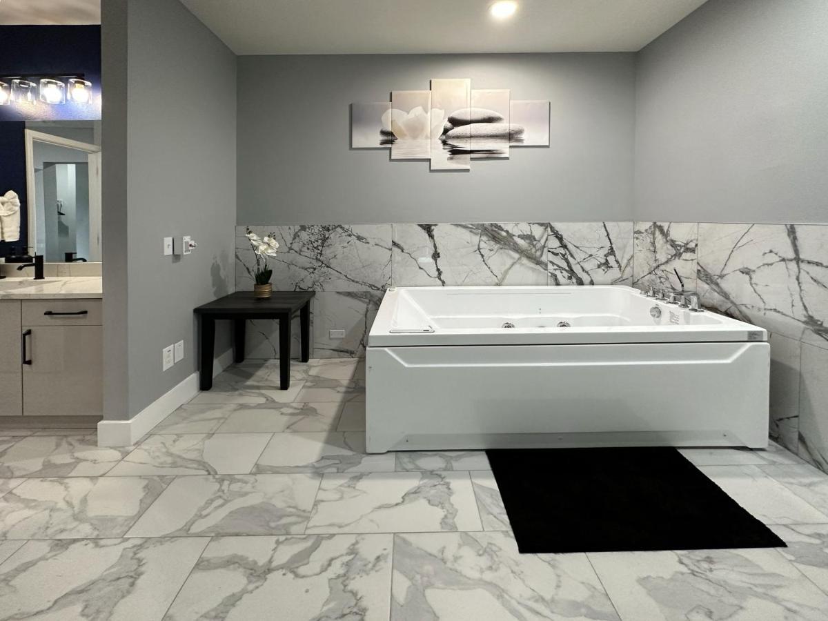 BayVue Hotel, Resort & Suites - Housity