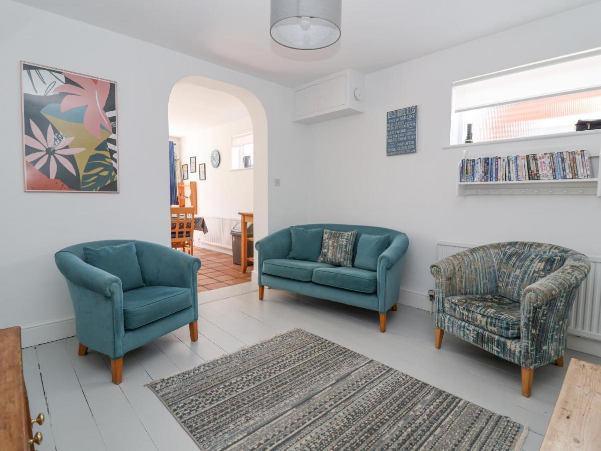 Time Out, Southwold - Housity