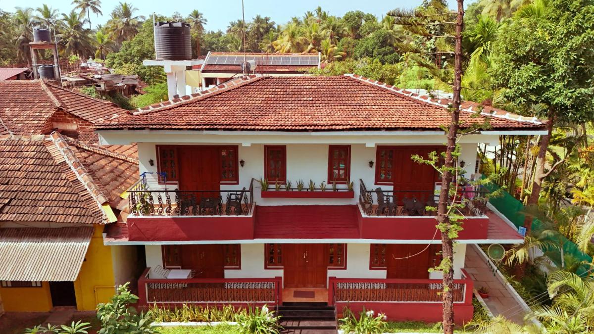 Villa Barbosa, 2 BHK Villa & Luxury Rooms near Colva, Sernabatim, Benaulim Beach - Housity