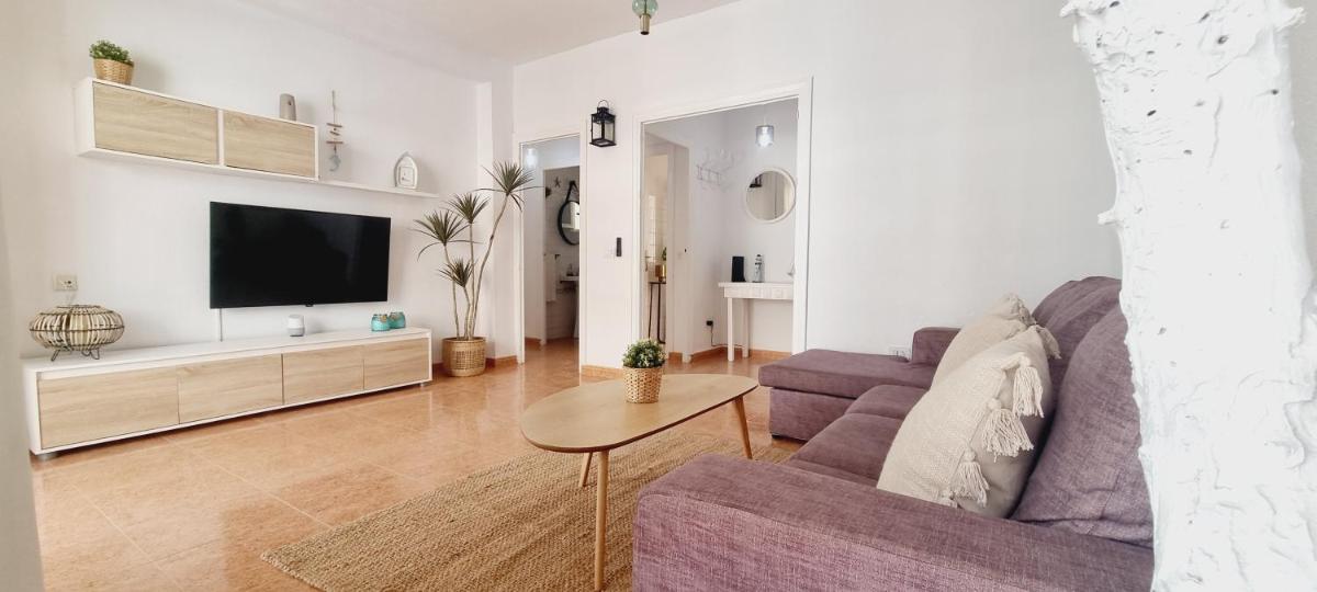 AGUILAS BEACH HOUSE - Vistas al mar con Aire Acondicionado - Housity