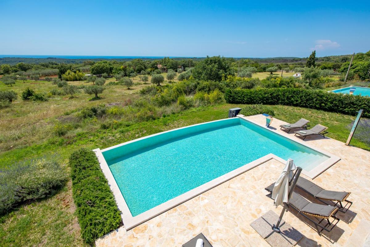 Villa Zelena with Panoramic Seaview and big Pool - Housity