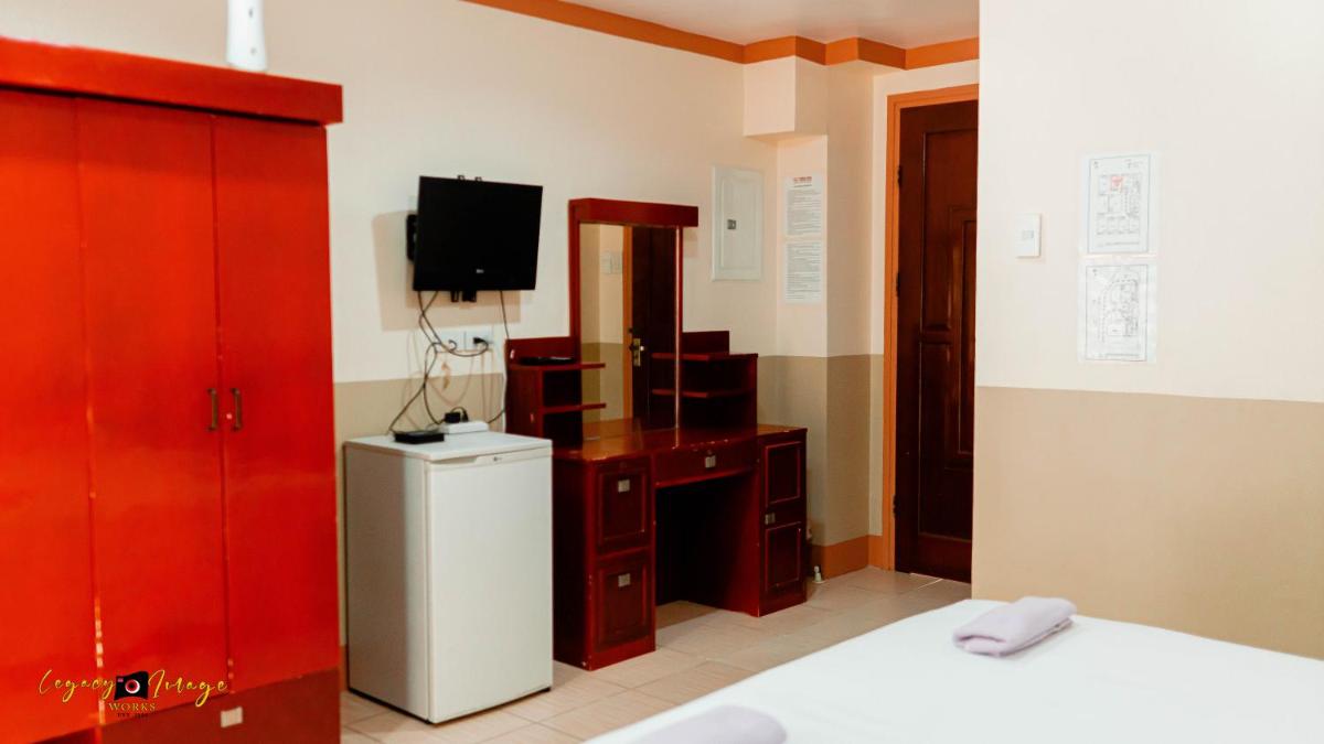 Imperial Ridge Pension House - Housity