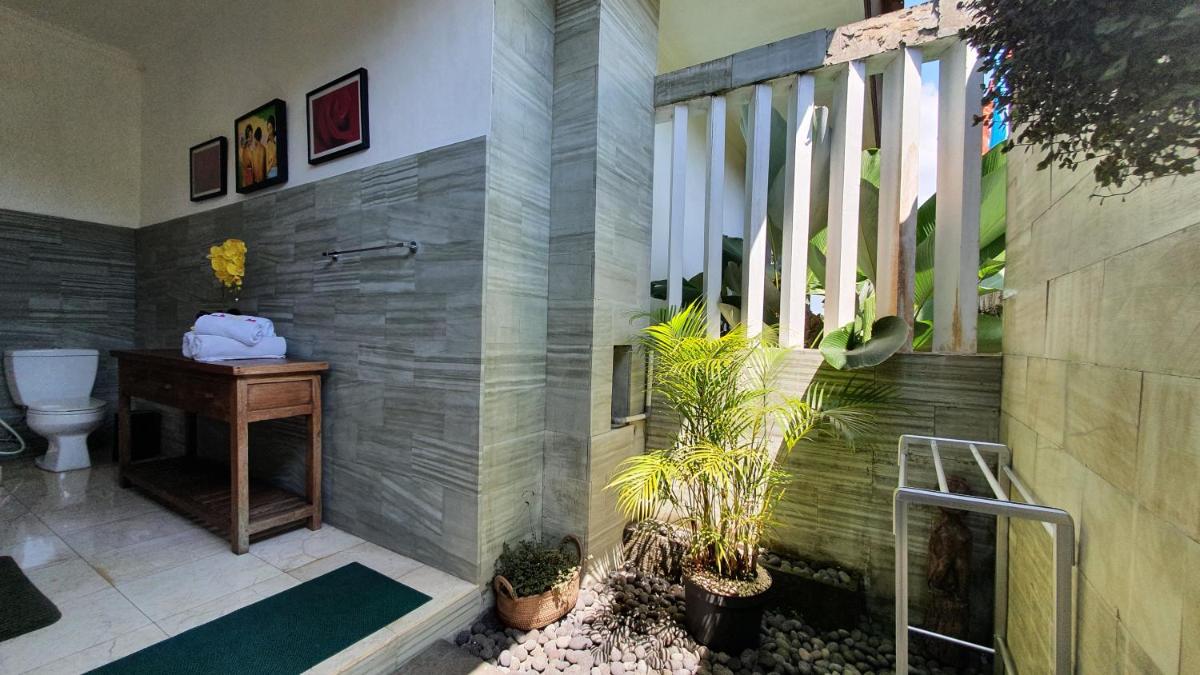 Villa Santai Karangasem - Housity