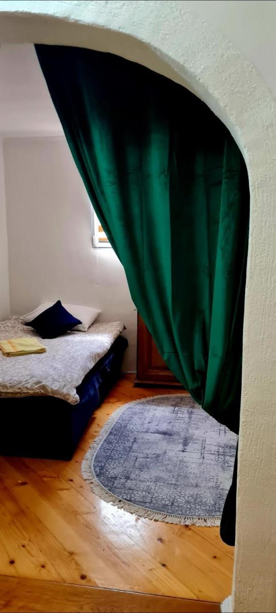 Apartmani Neven - Housity