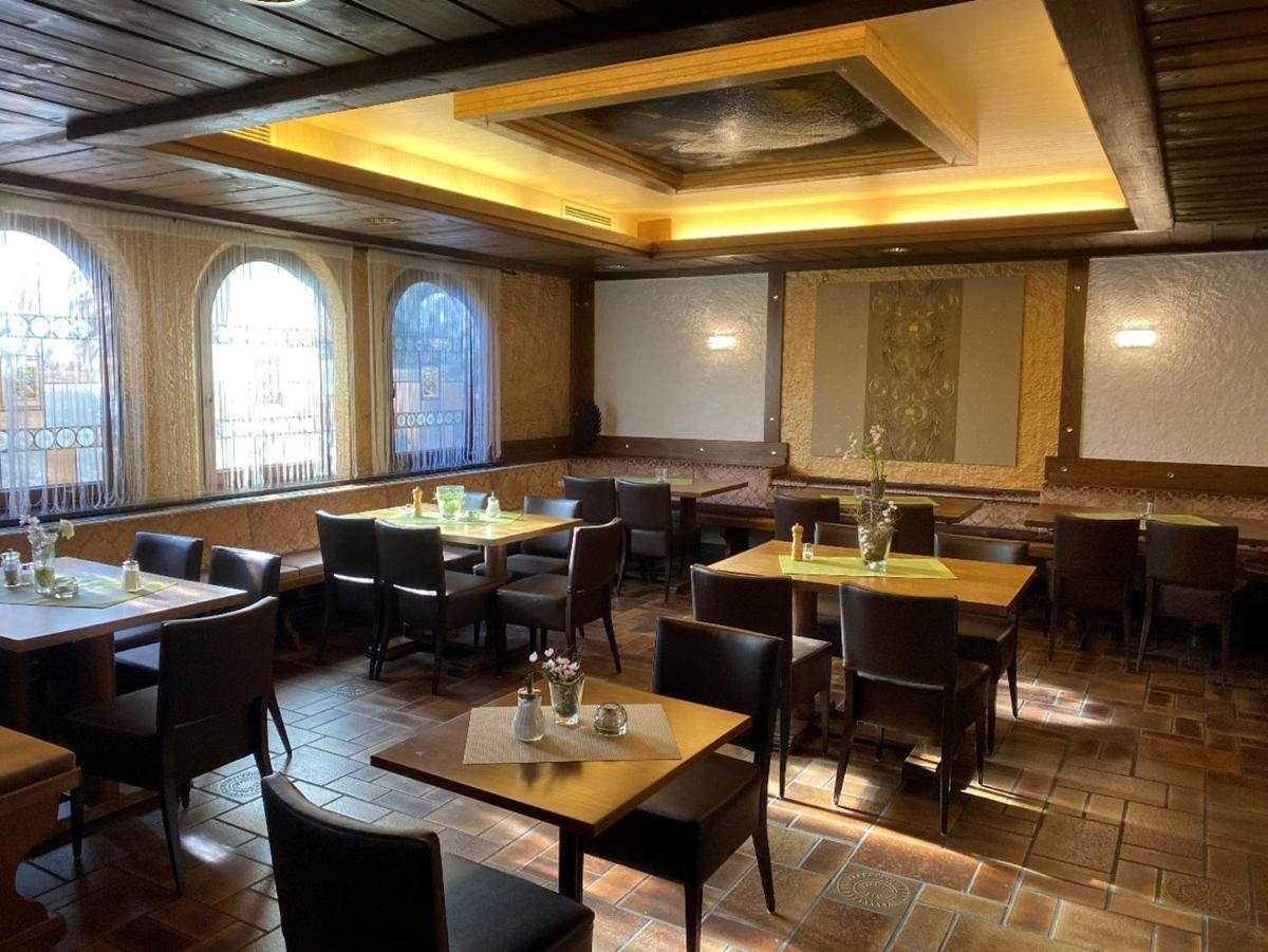 Hotel Hellers Twenty Four I -24h-Check-In- - Housity