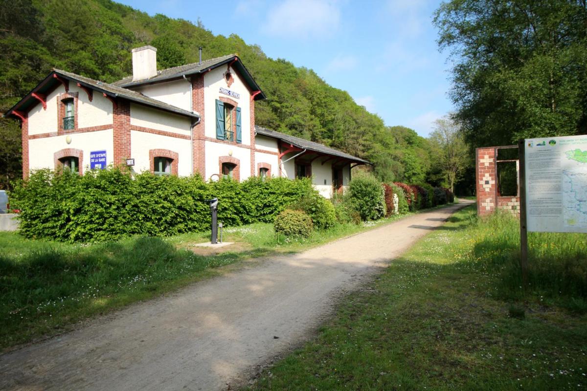 Ostal Scrignac - Gîte d'étape de la Gare - Housity