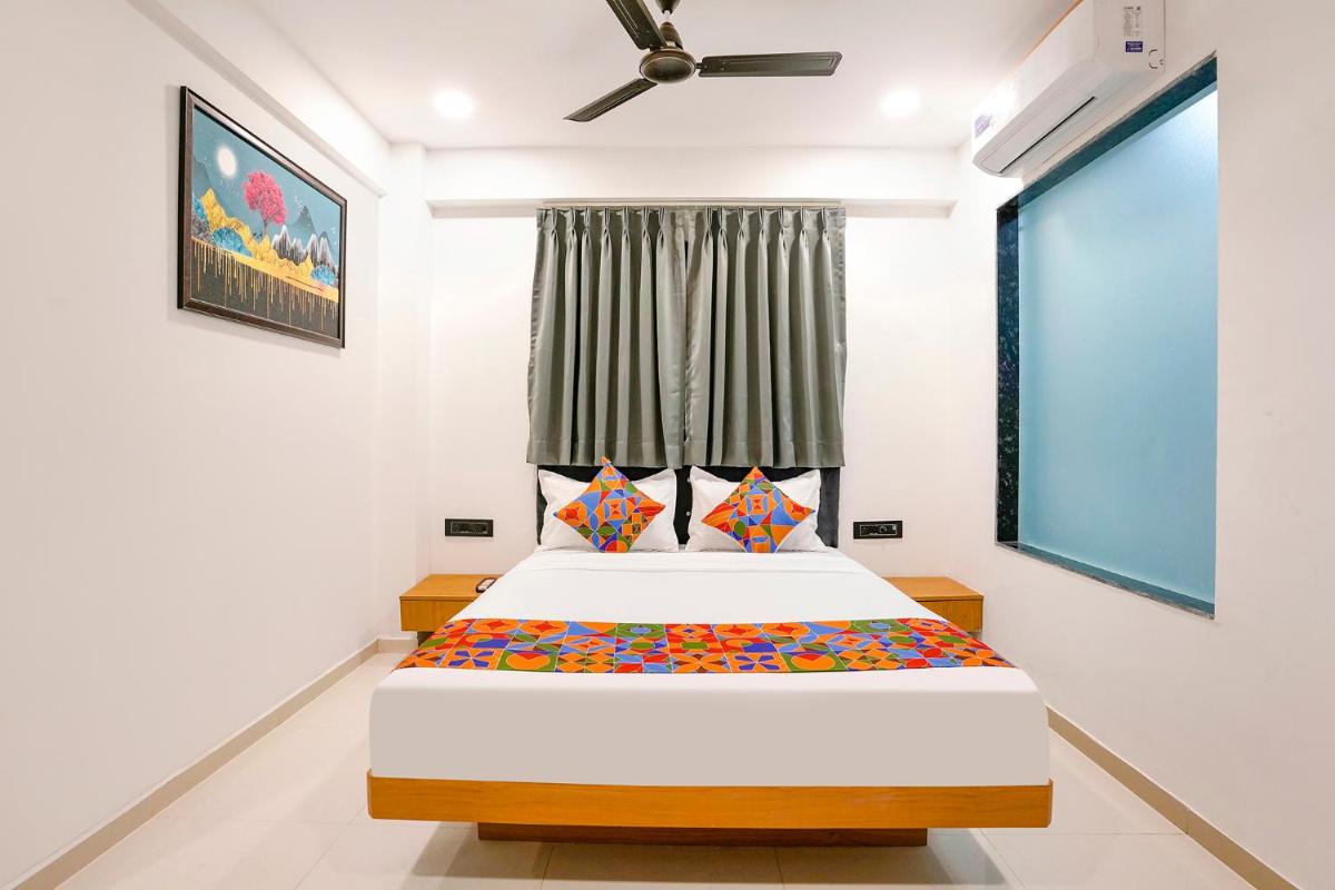 FabHotel Royal King I - Housity