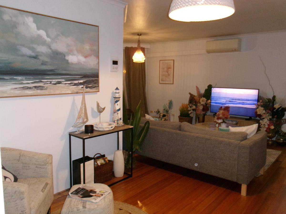 Ultimate Beach Pad - Housity