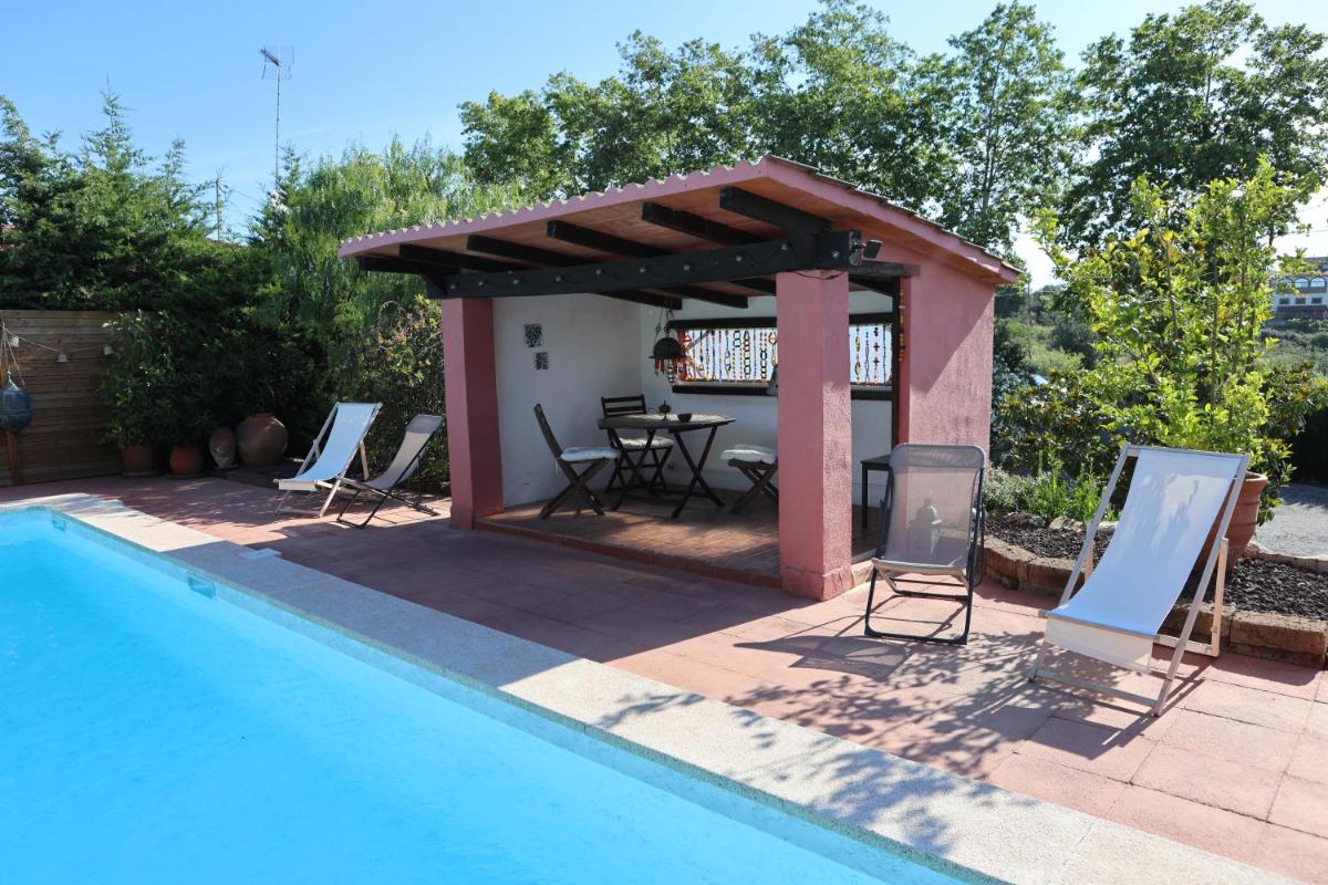 El Cedre Blau Vivienda con piscina en Granollers - Housity