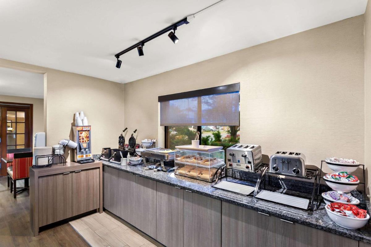 Comfort Inn - Housity