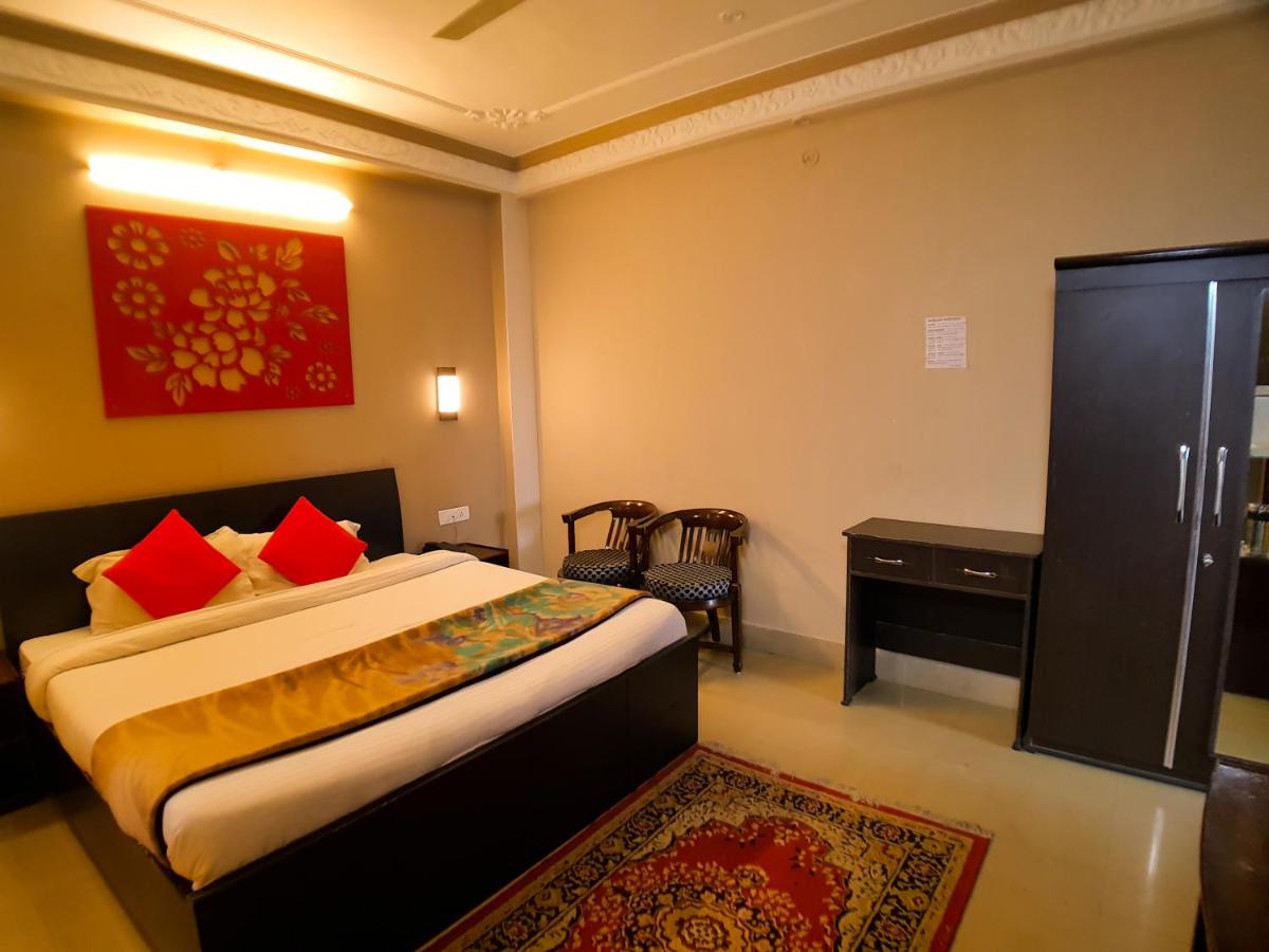 Hotel Cozy Nook - Housity