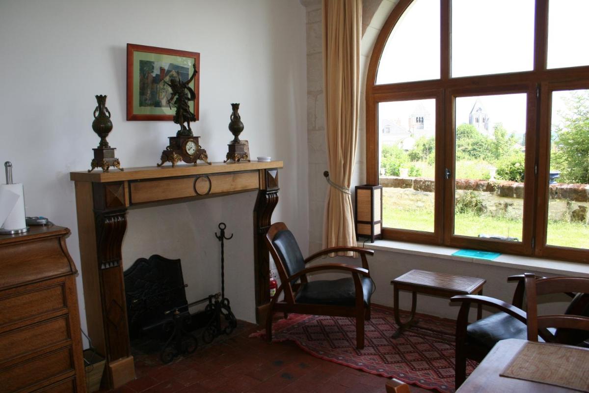 Charmant gite en rez-de-jardin - Housity