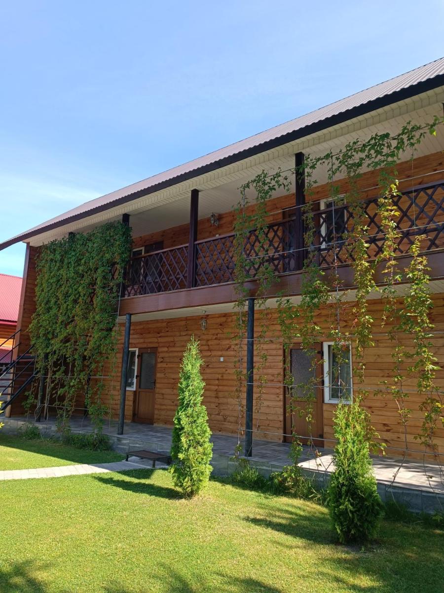 гостинний двір - Housity