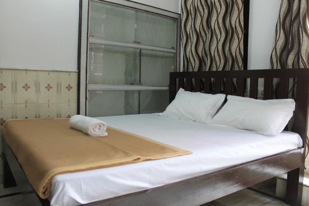 Madhur Villa Guest House - Housity
