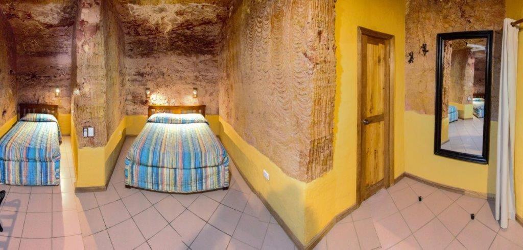 The Underground Motel - Housity