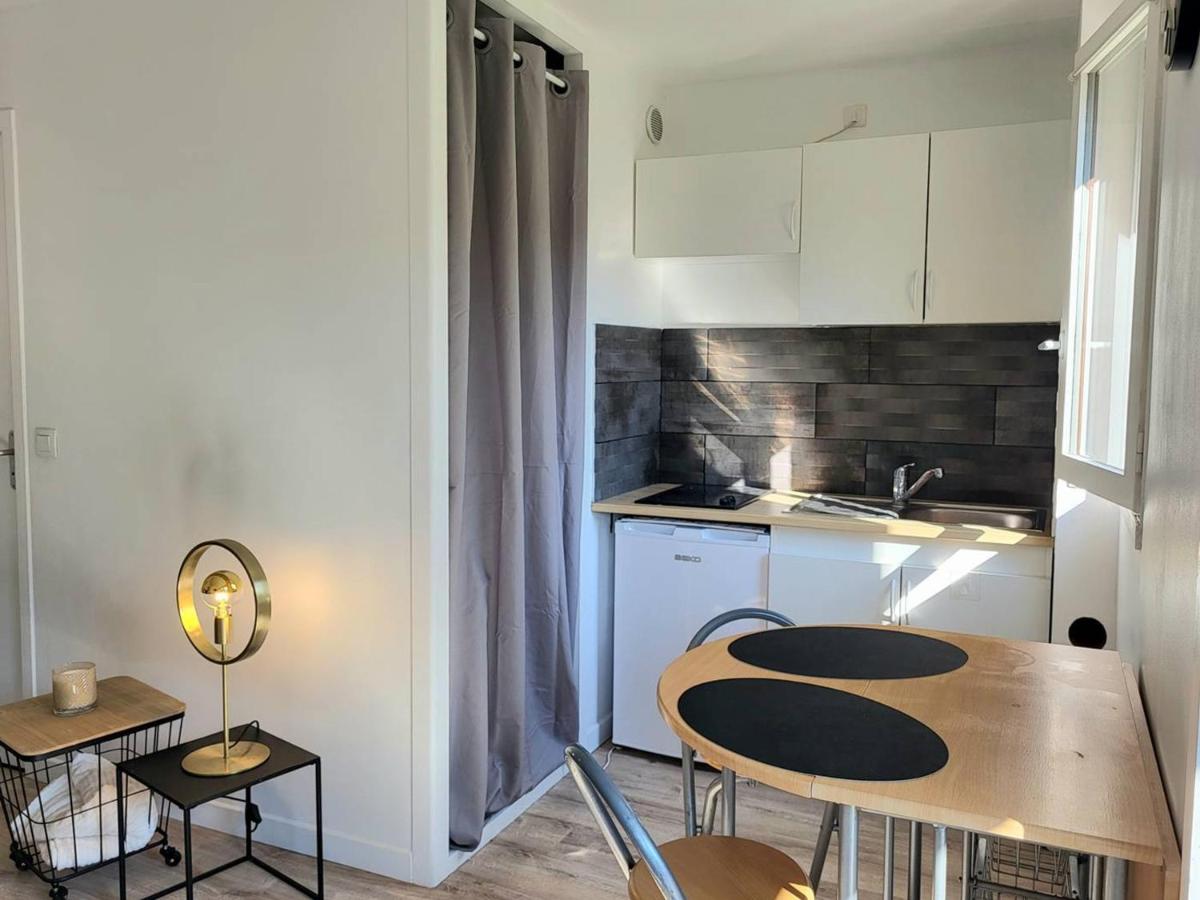 Studio cosy avec terrasse, jardinet privatif et parking, à 200m de la plage de Merville-Franceville - FR-1-788-23 - Housity