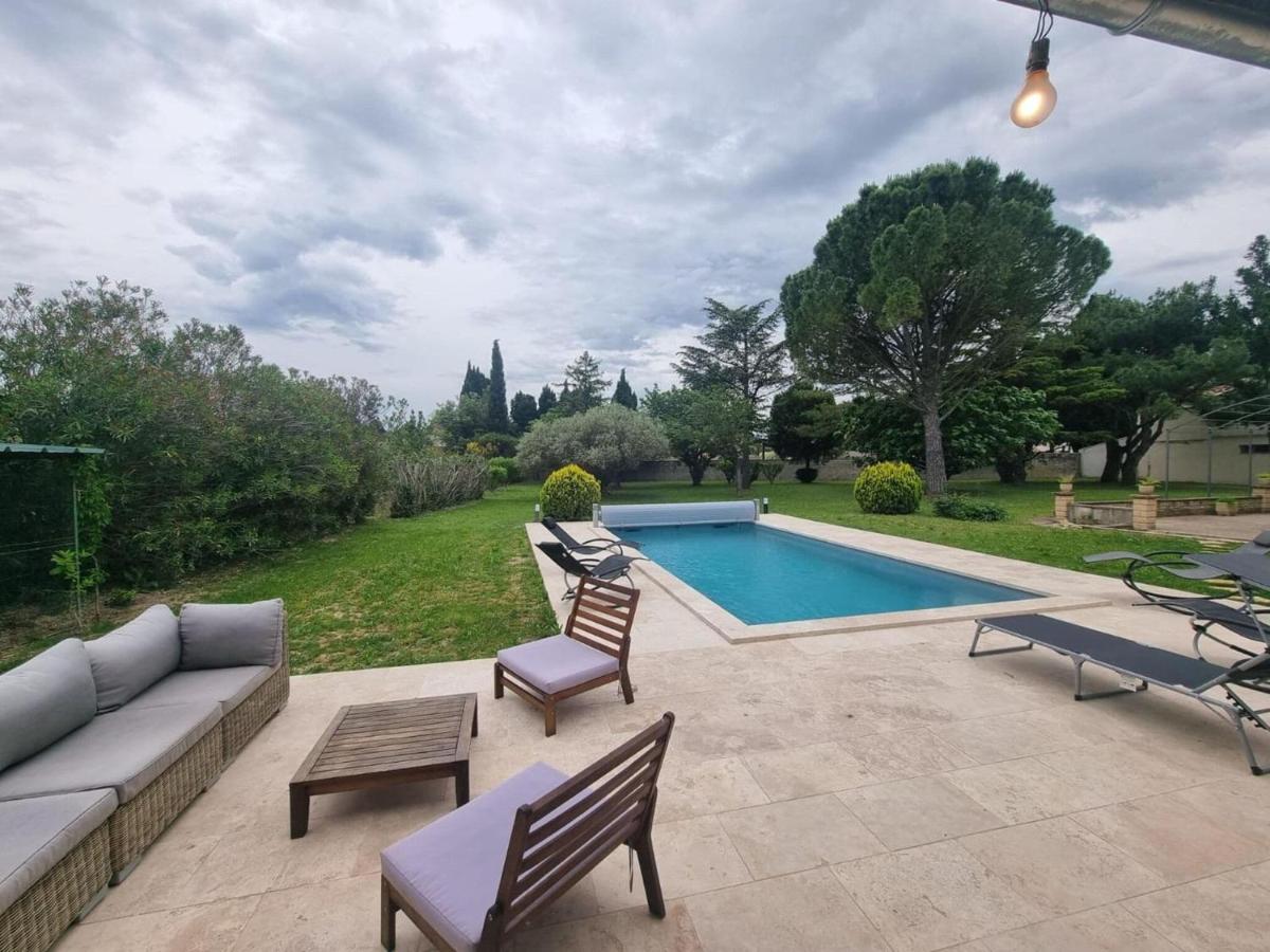 Charming holiday house with private pool, Maillane - Housity