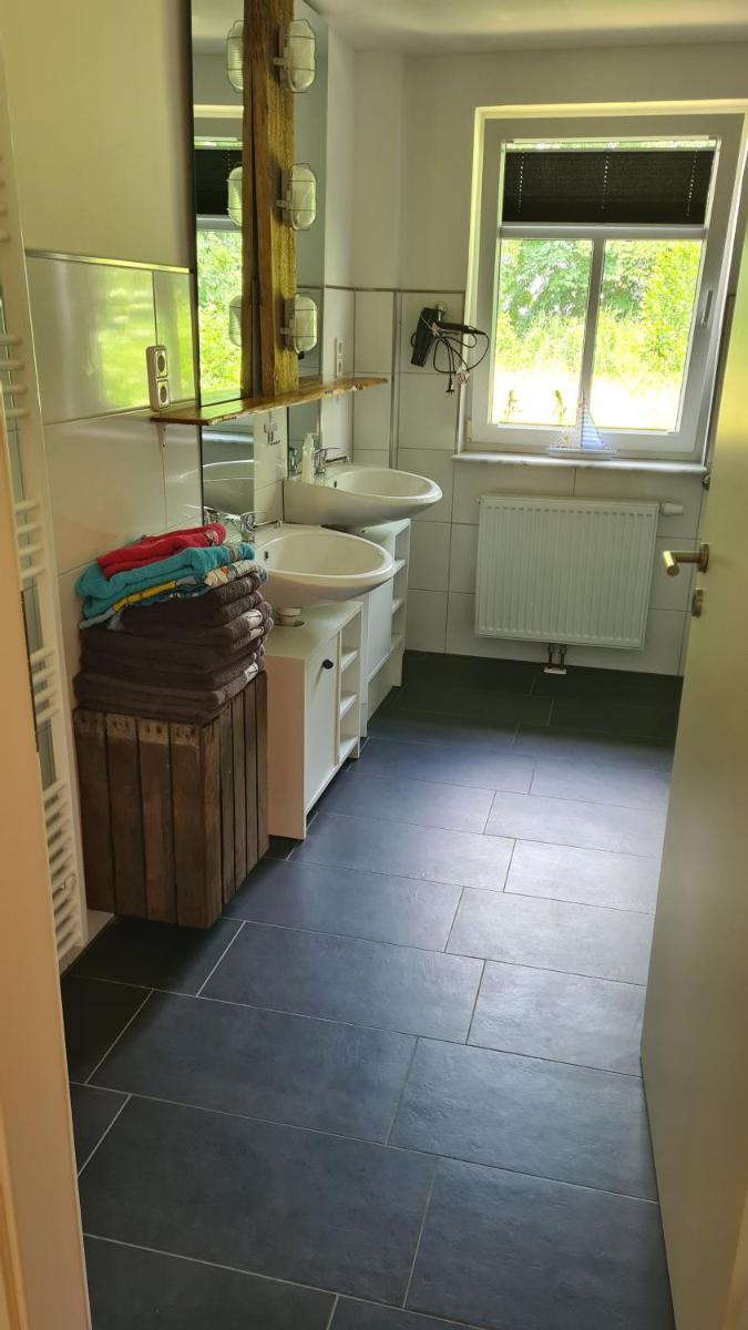 FeWo David und Marion nahe der Nordsee und dem Weserstrand - Housity