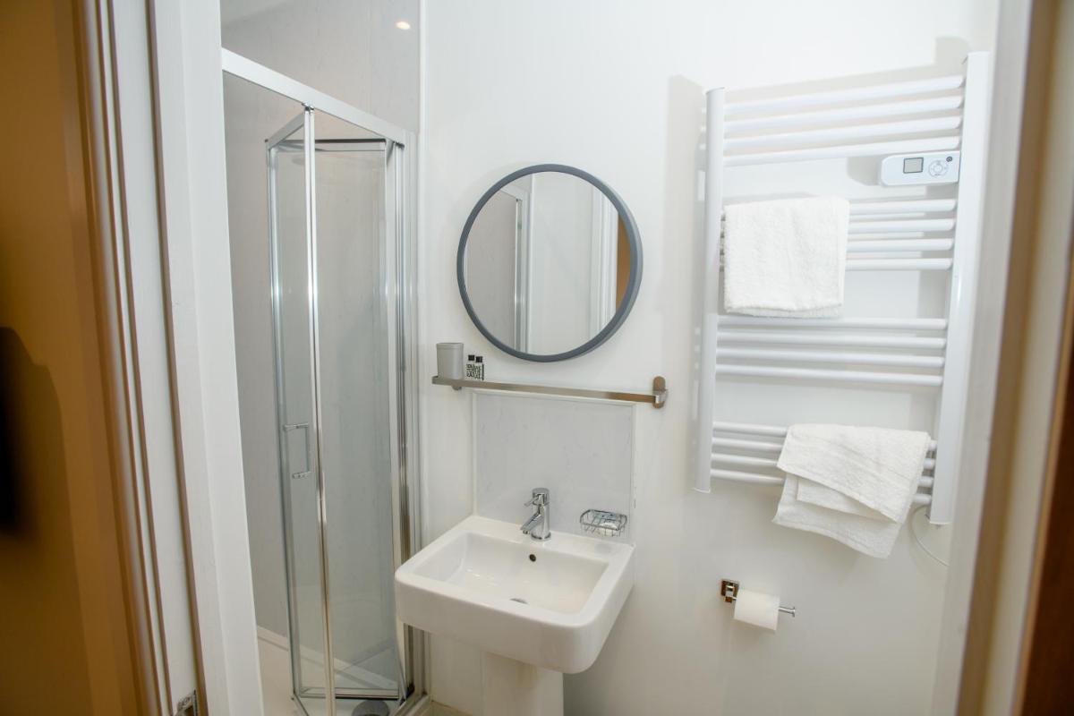 Tavmar Rooms - Housity