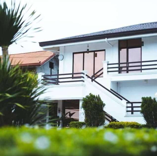 White House Dangcagan - Housity