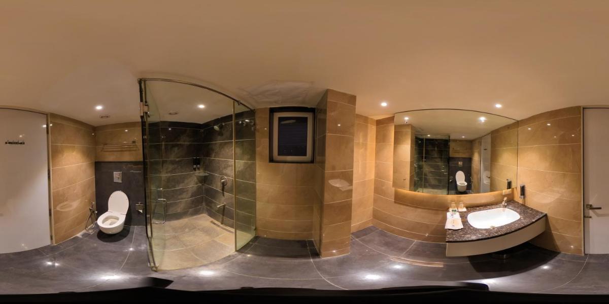 Kyriad Hotel Gulbarga by OTHPL - Housity