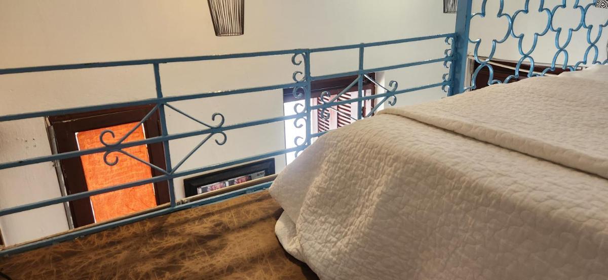 fabulous rooftop 2 colonial room for 4 - Hizvo