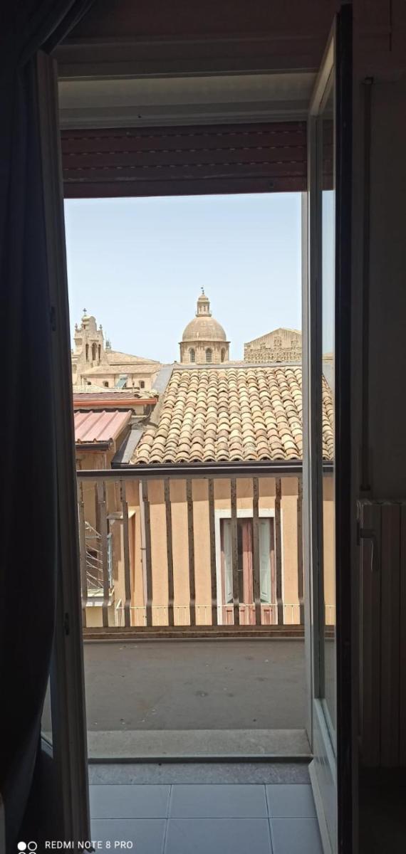 La Camera sul Corso - Housity
