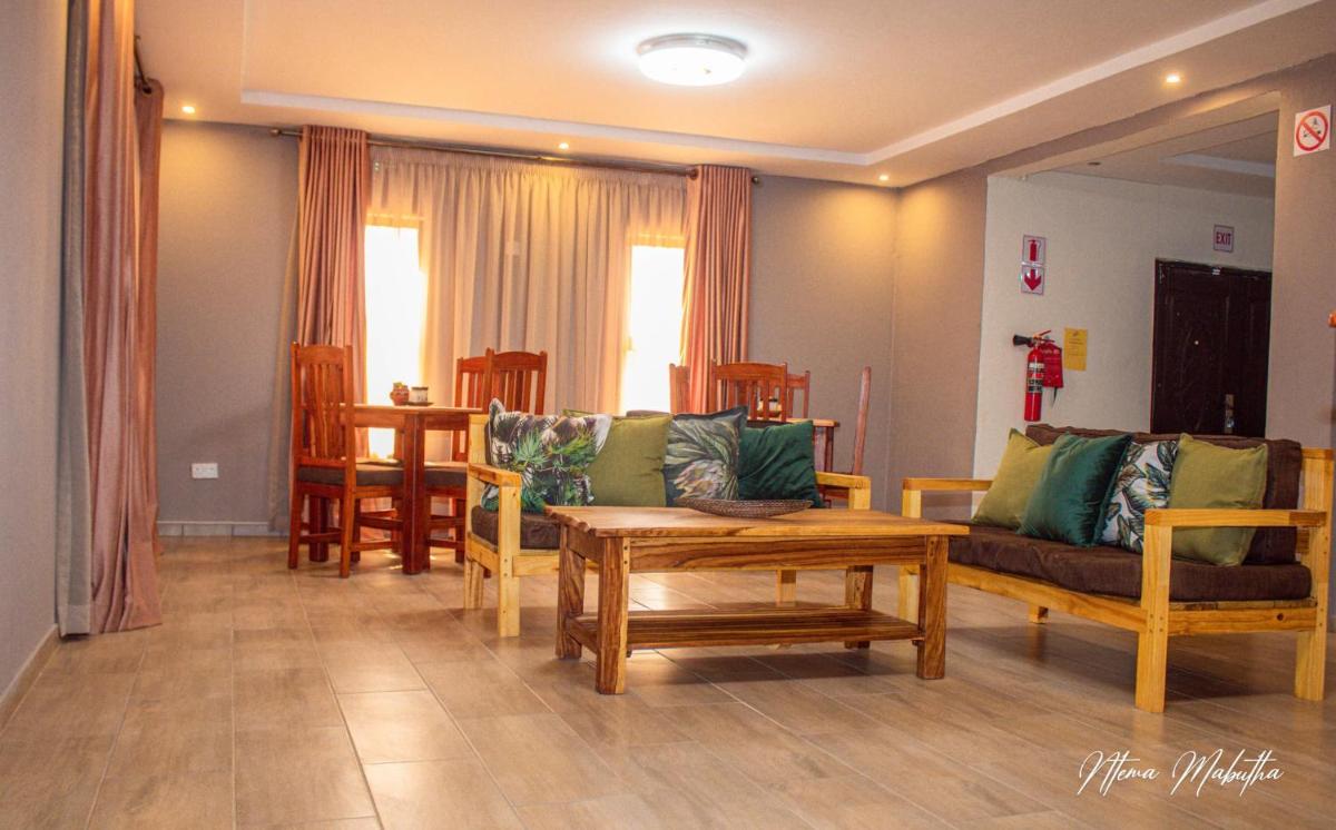 The Chobe Inn - Hizvo