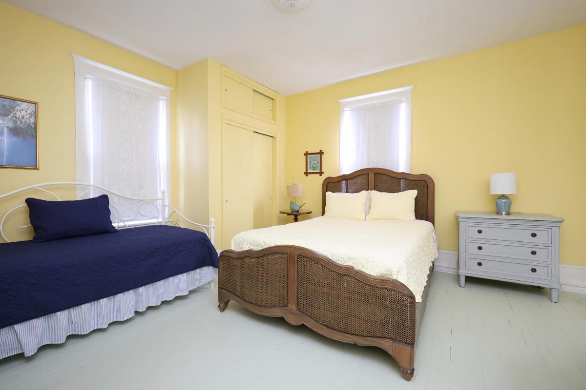 The Dailey Renewal Retreat B & B - Housity