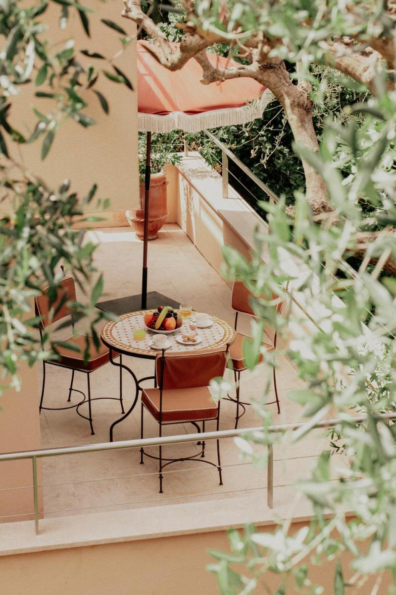 Balcon ou terrasse dans l'établissement Le Mas Candille