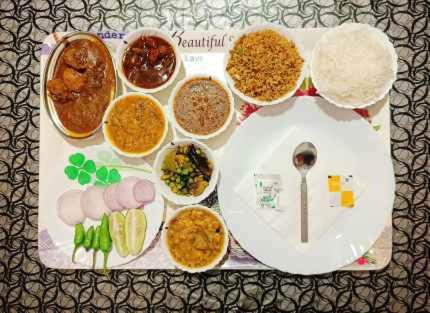 Dekapara Airport Guest House - Housity
