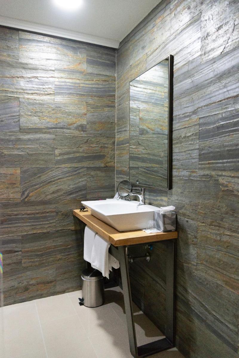A TABERNA ROOMS - Housity