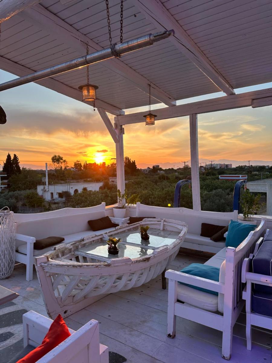 Naval Hotel Aegina - Housity