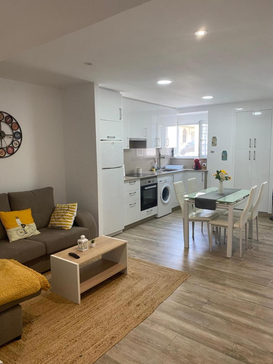 La Casita Alere en Playa Carnota con patio y barbacoa - Housity