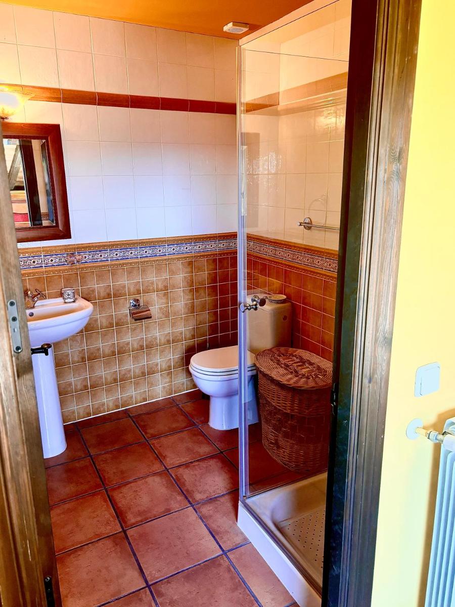 Un baño de Terraplén Seis Boutique Hotel