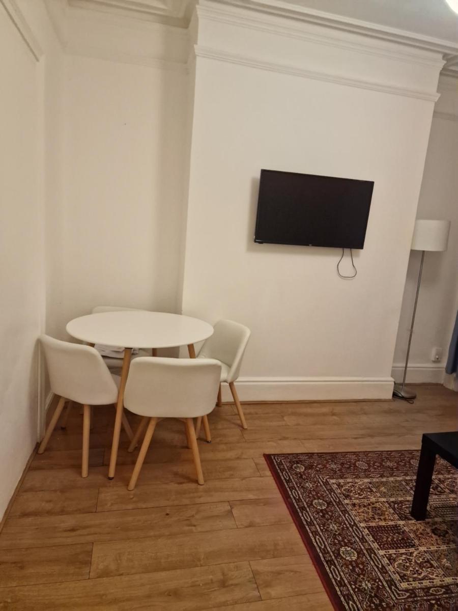 Two bedroom ground floor apartment in Thornton heath - Housity
