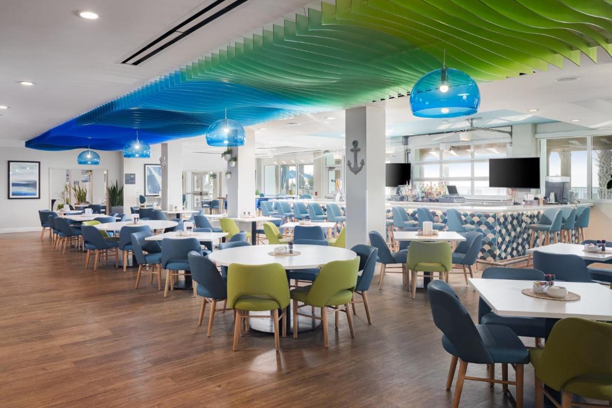 Holiday Inn Resort Oceanfront at Surfside Beach, an IHG Hotel - Housity