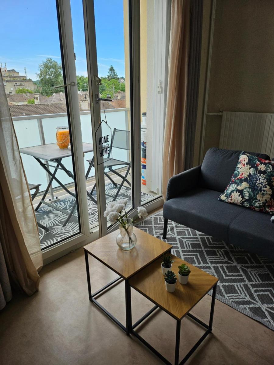 Appartement F3 - Calme, meublé et chaleureux - Housity