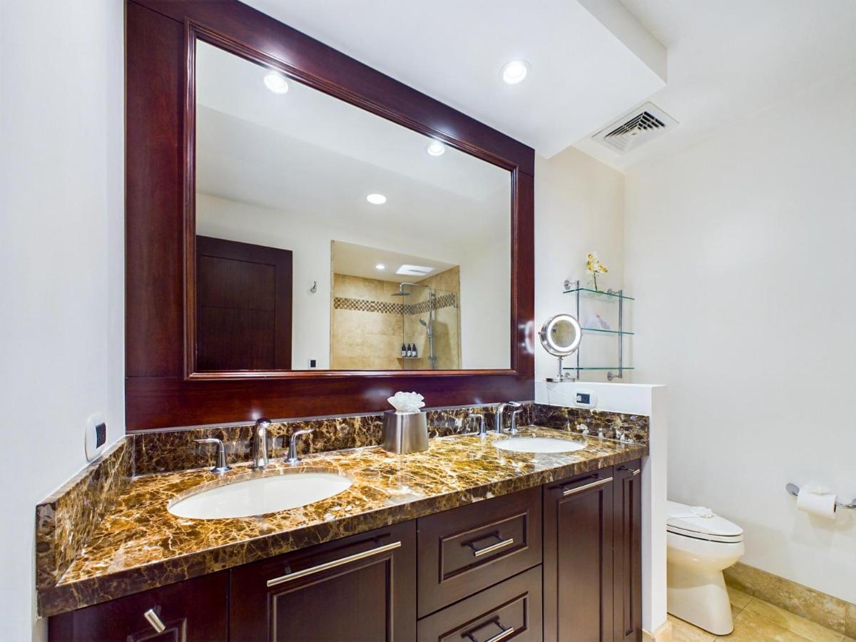 360 Splendor 405-Ocean View Condo-Breakfast Included! - Housity